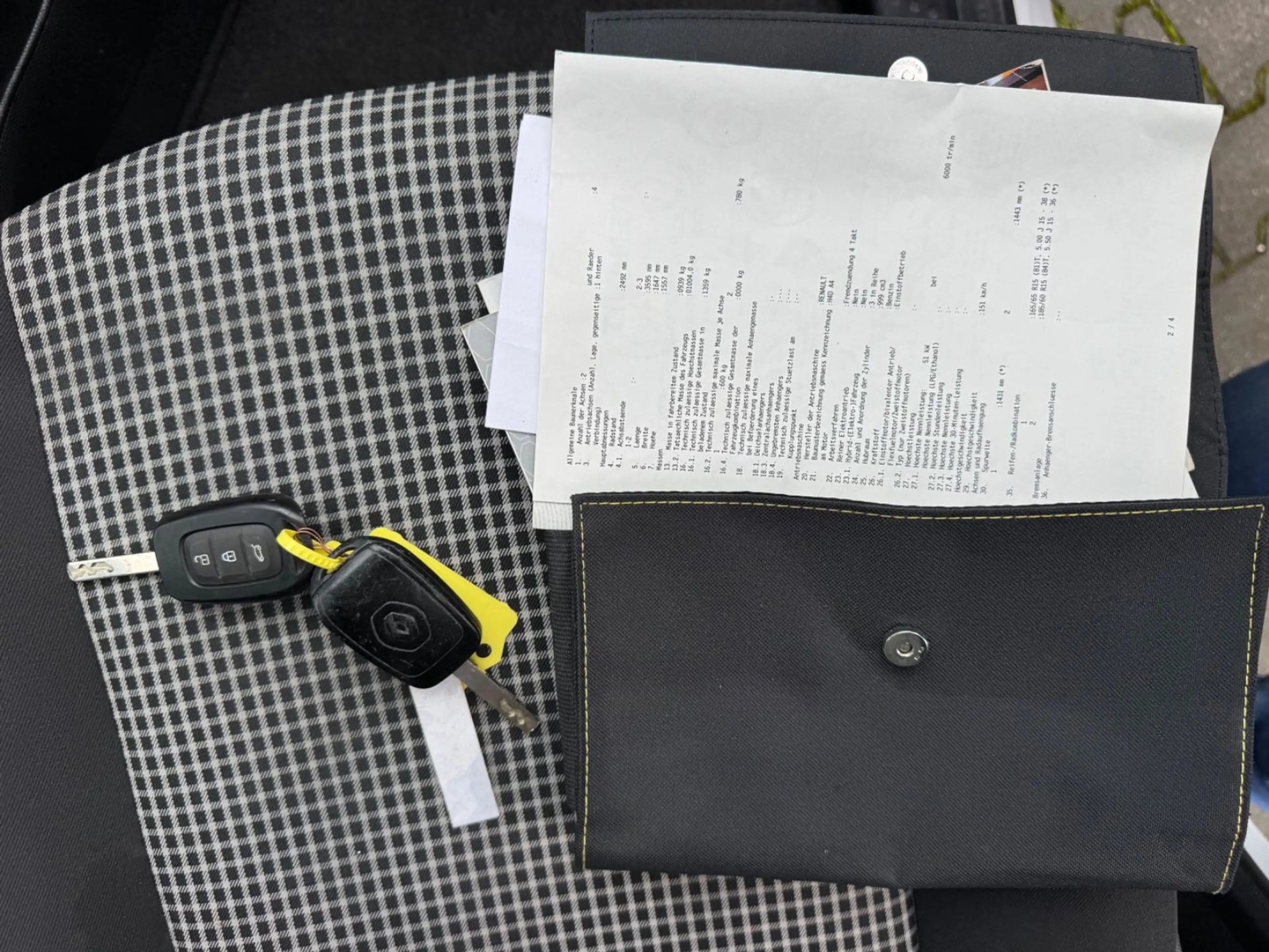 Renault Twingo Life*TÜV NEU*KLIMA* — photo 15