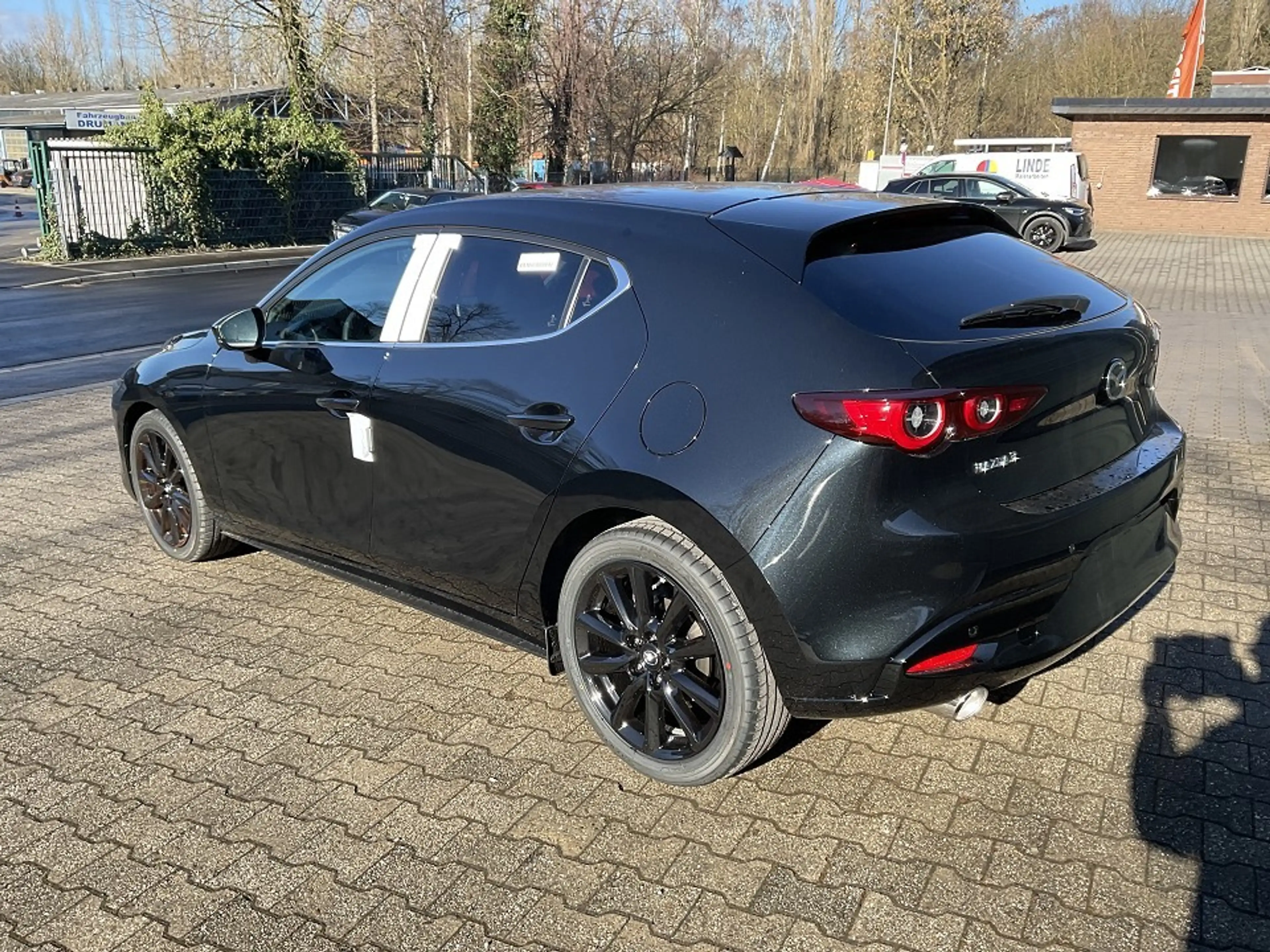Mazda 3 2.0L e-SKY X 137 kW (186 PS) Exclusive-Line sofort — photo 3