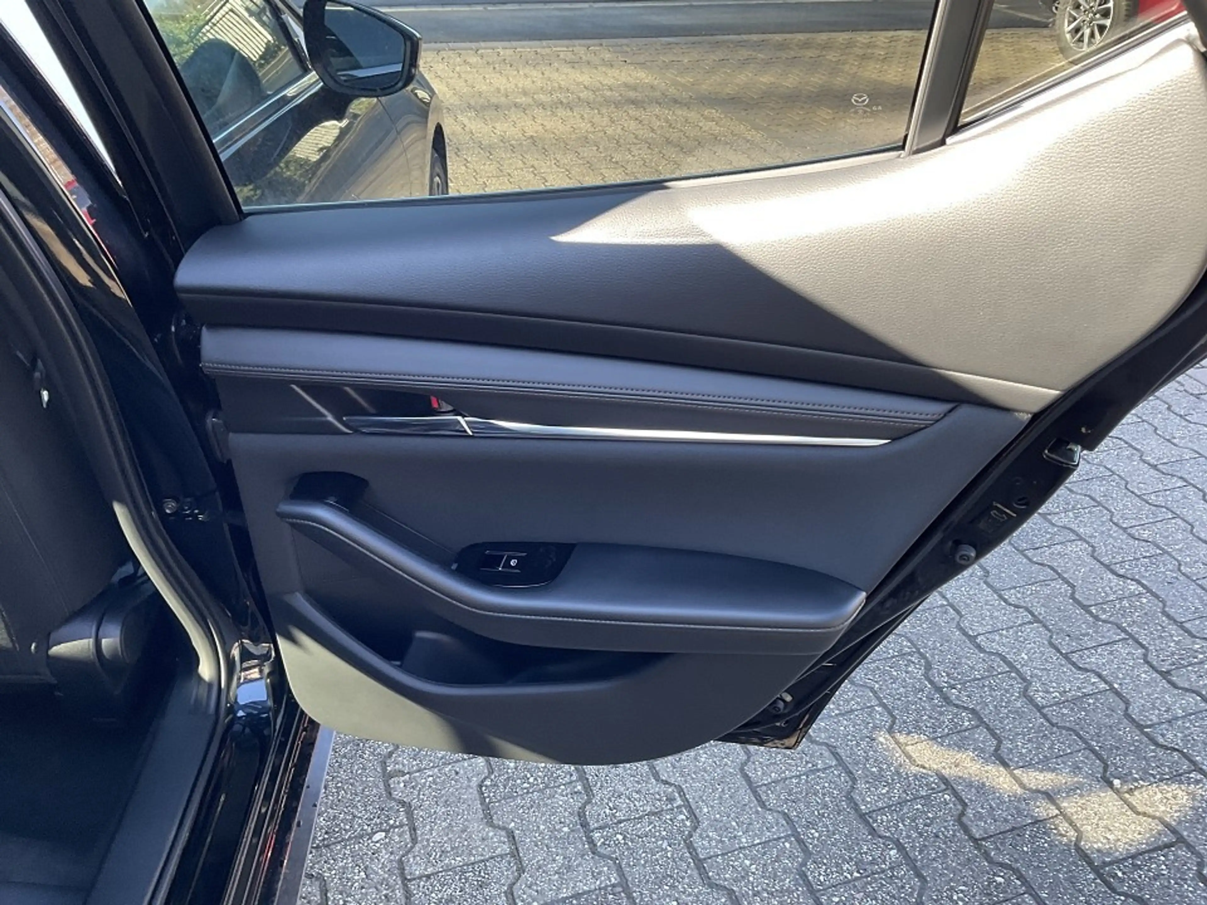Mazda 3 2.0L e-SKY X 137 kW (186 PS) Exclusive-Line sofort — photo 9