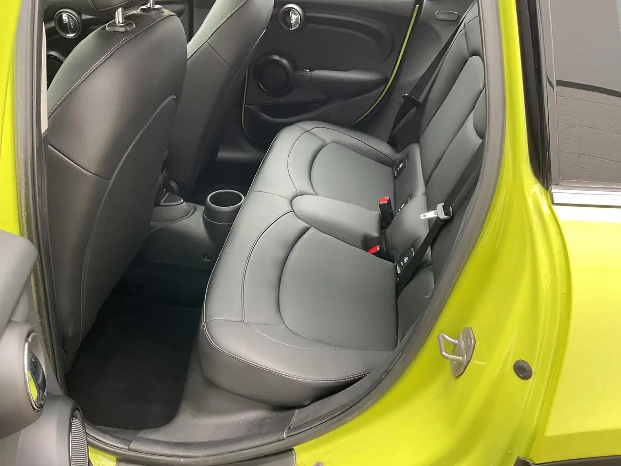 MINI 5 Door снимка MINI 5 Door