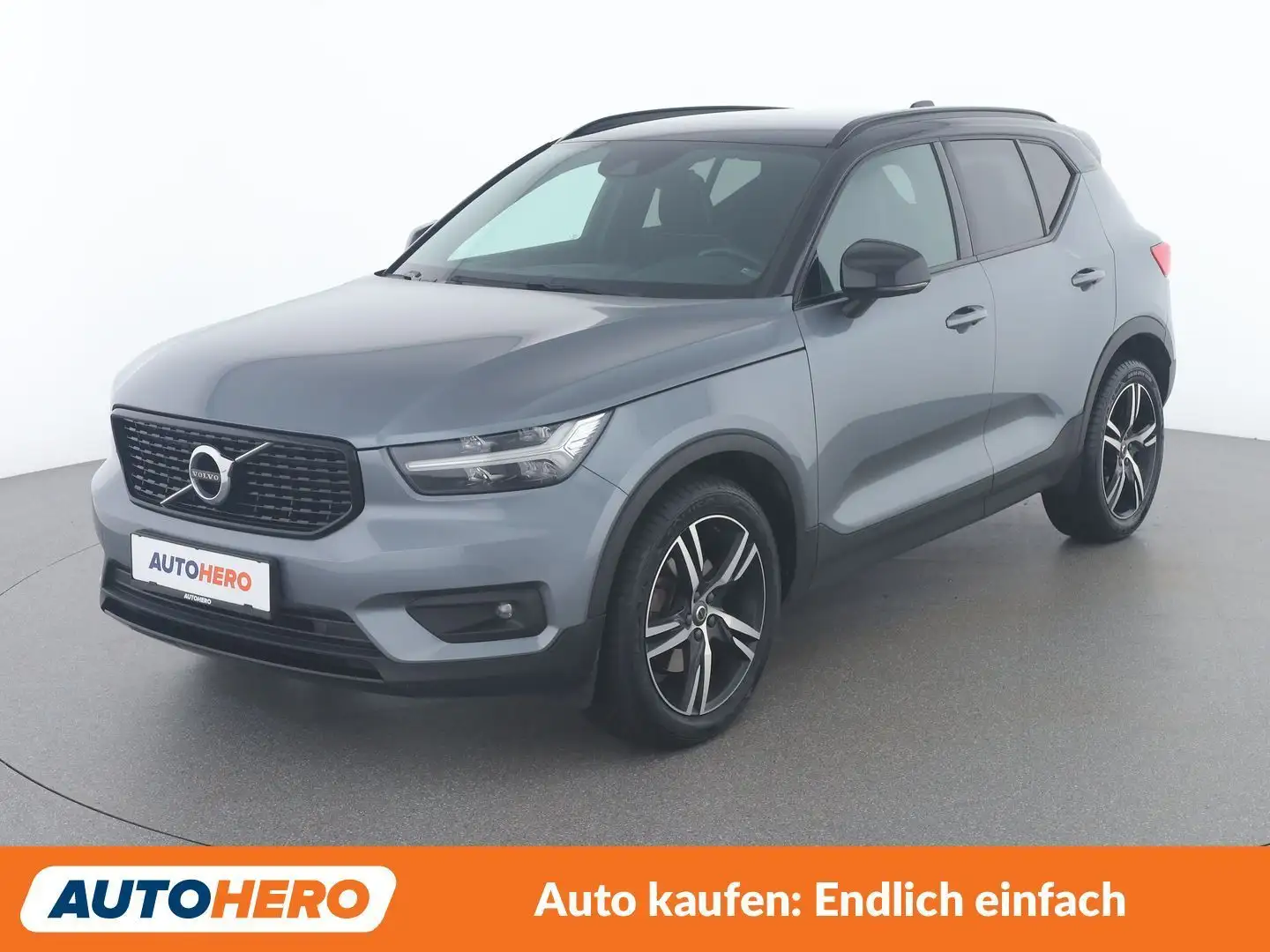 Volvo XC40 2.0 T5 R-Design AWD Grau - 1
