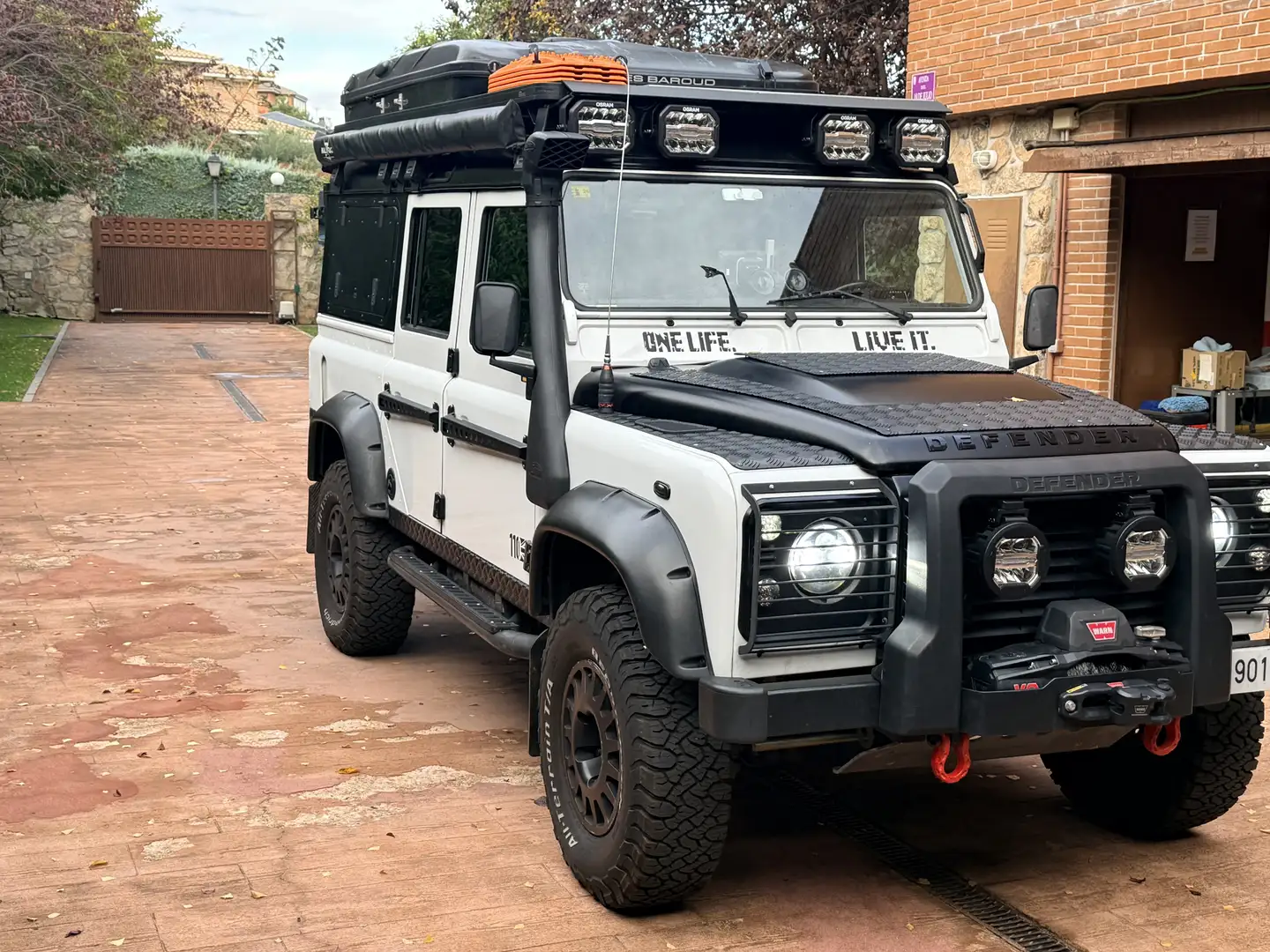 Land Rover Defender Comercial 110 SW E - 2