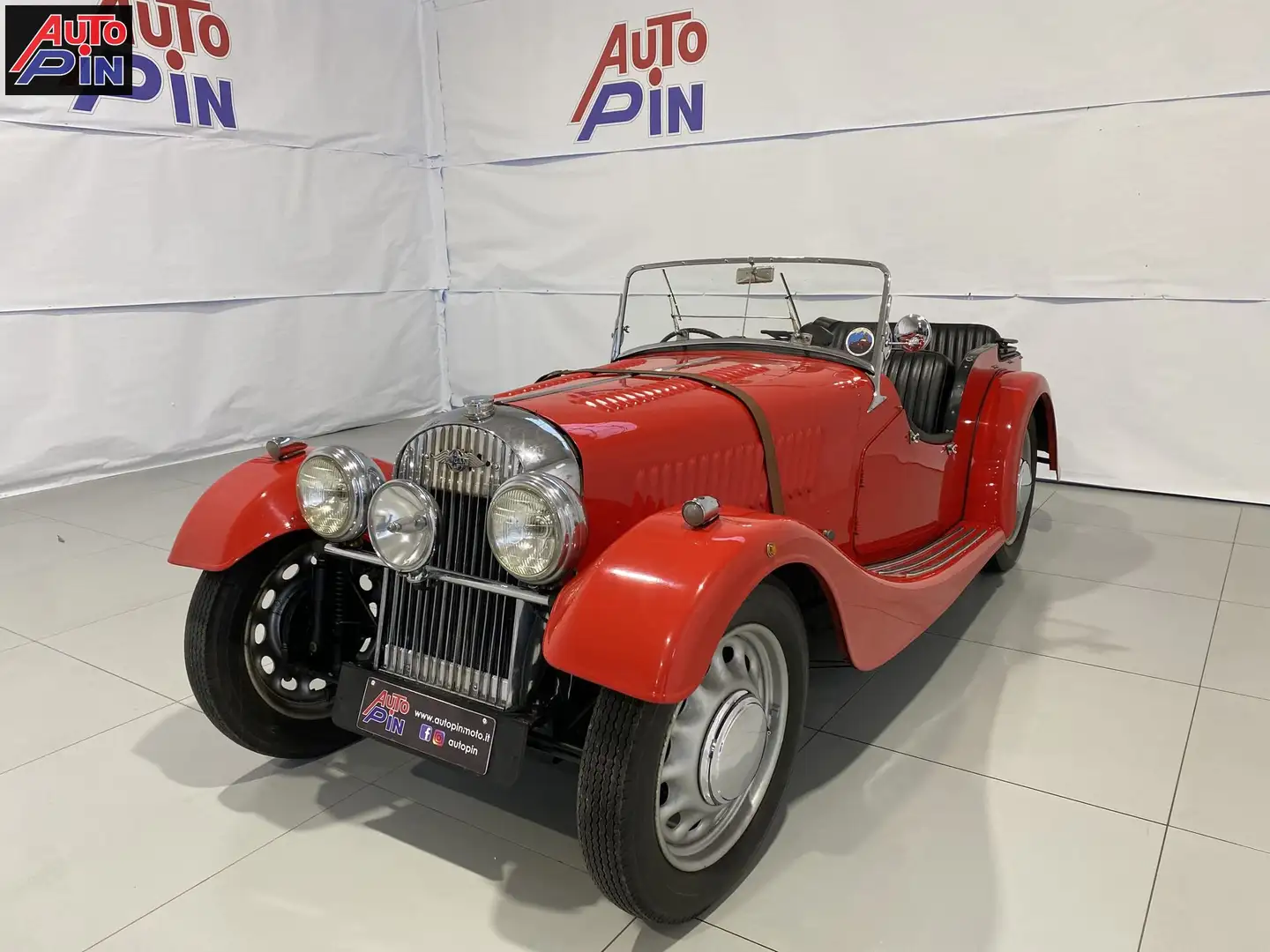 Morgan Roadster 4/4 4 posti TARGA ORO Rot - 1