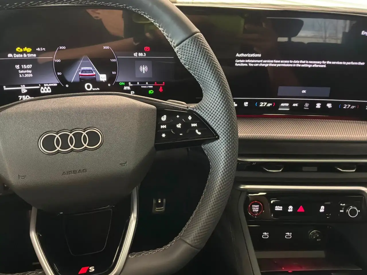 Audi SQ5 снимка Audi SQ5
