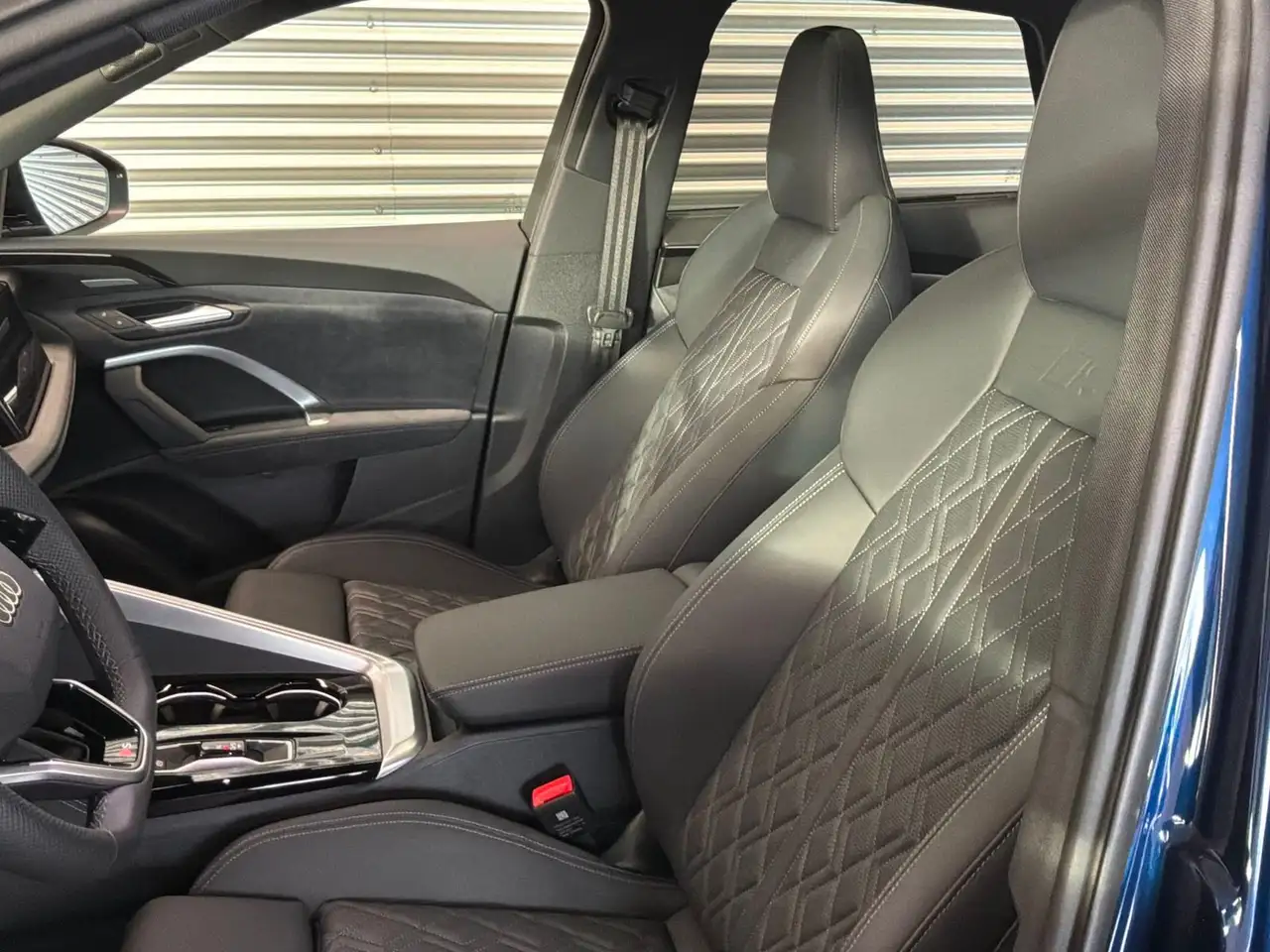 Audi SQ5 снимка Audi SQ5