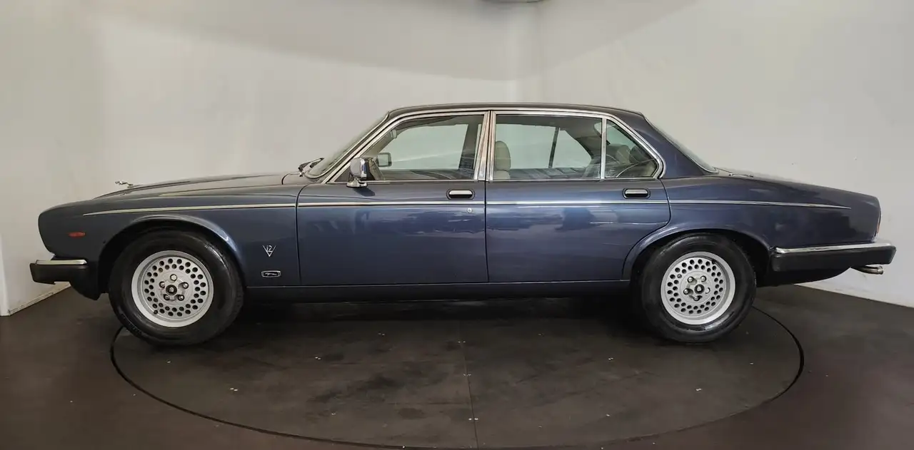 Jaguar XJ12 série 3, foto 8