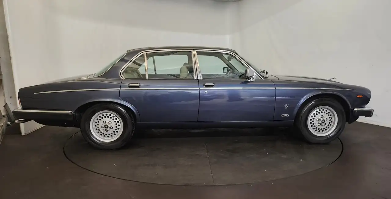 Jaguar XJ12 série 3, foto 4