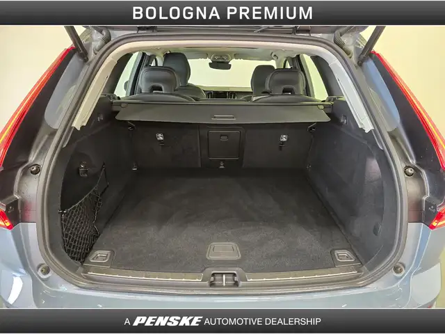 Volvo XC60 view 10