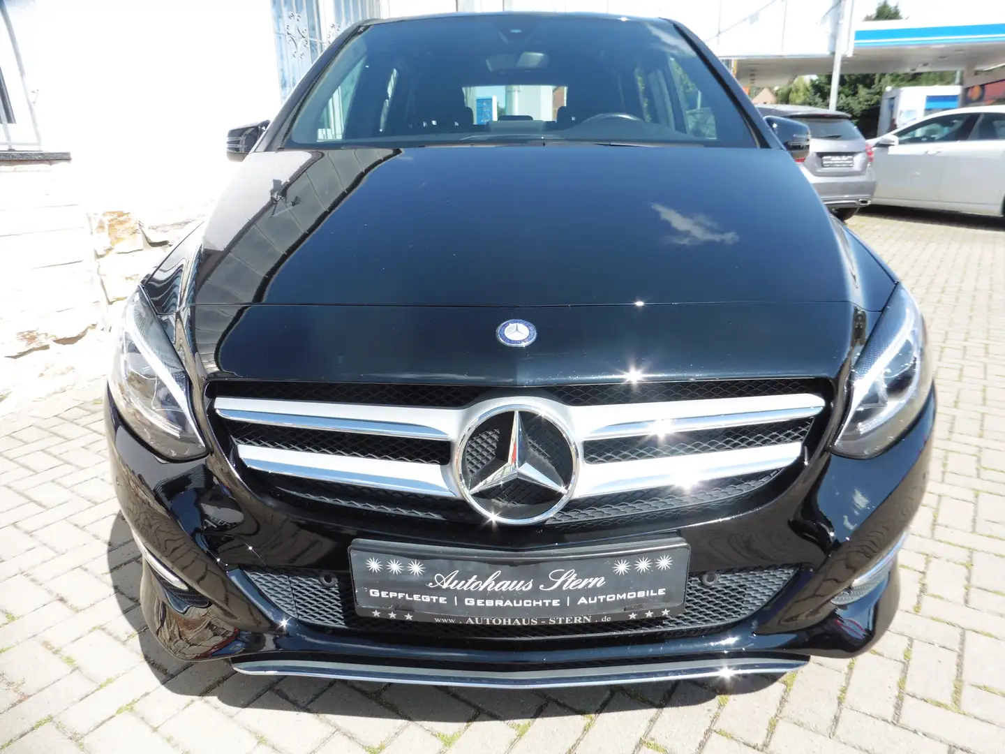 Mercedes-Benz B 180 Automatic*LED*PDC*SHZ*Totwinkel*Tempomat... Schwarz - 2