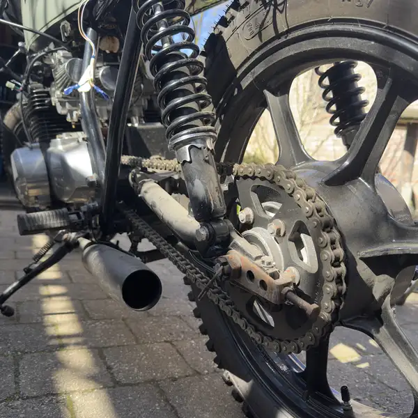 Kawasaki Z 400 - foto 4