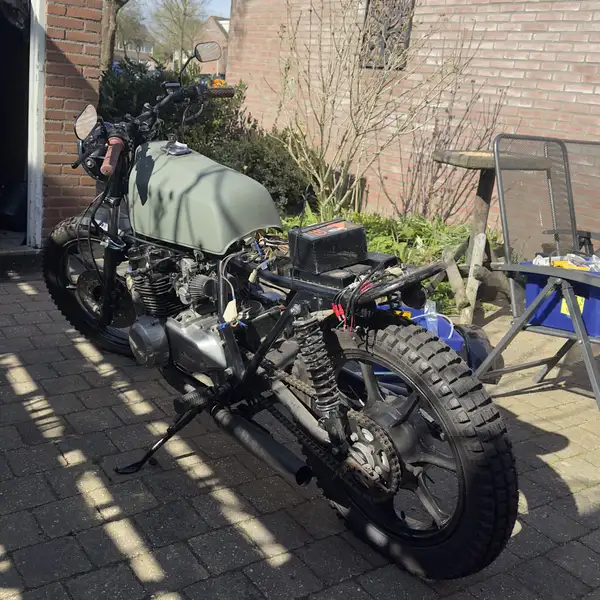 Kawasaki Z 400 - foto 3