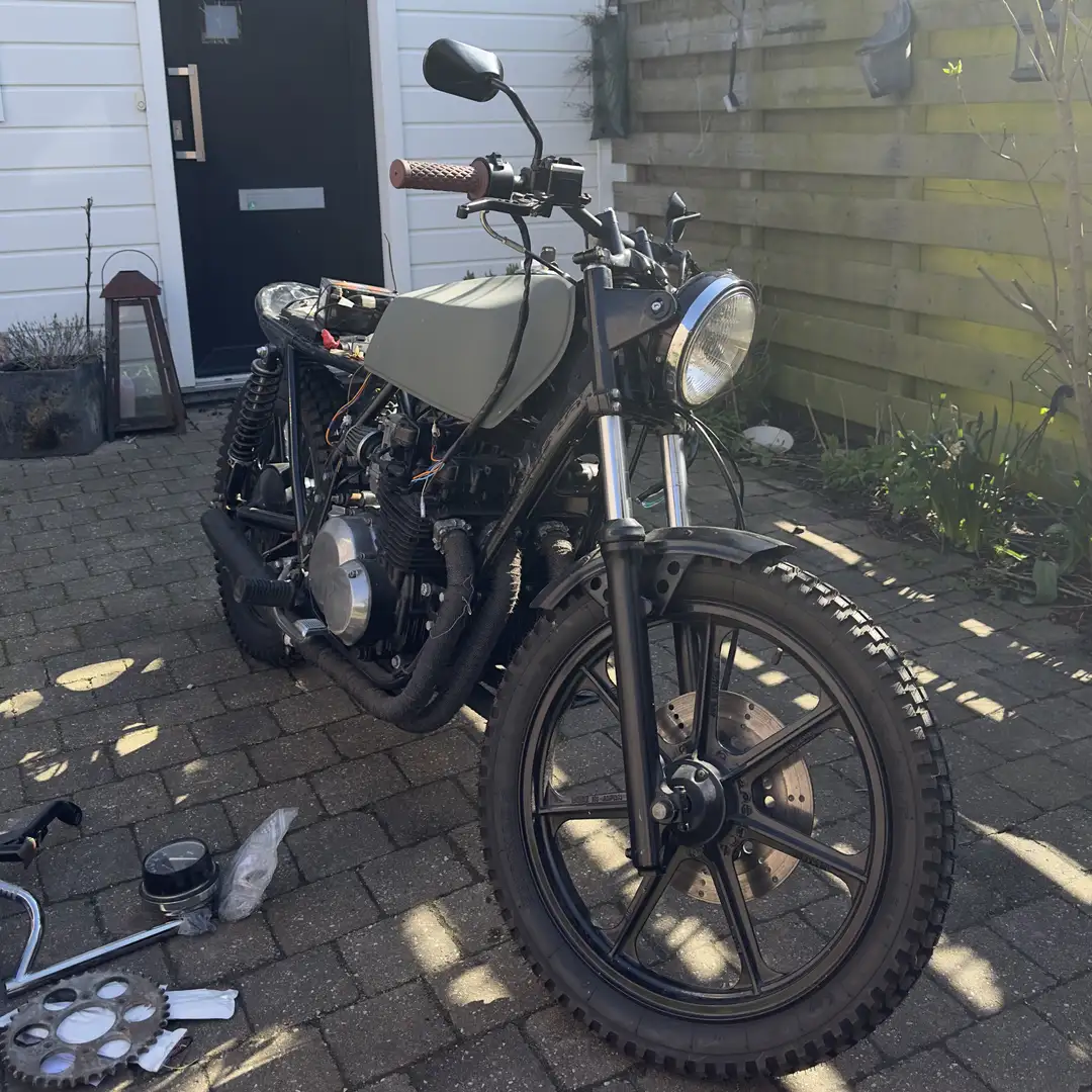 Kawasaki Z 400 J2 Verde - 1