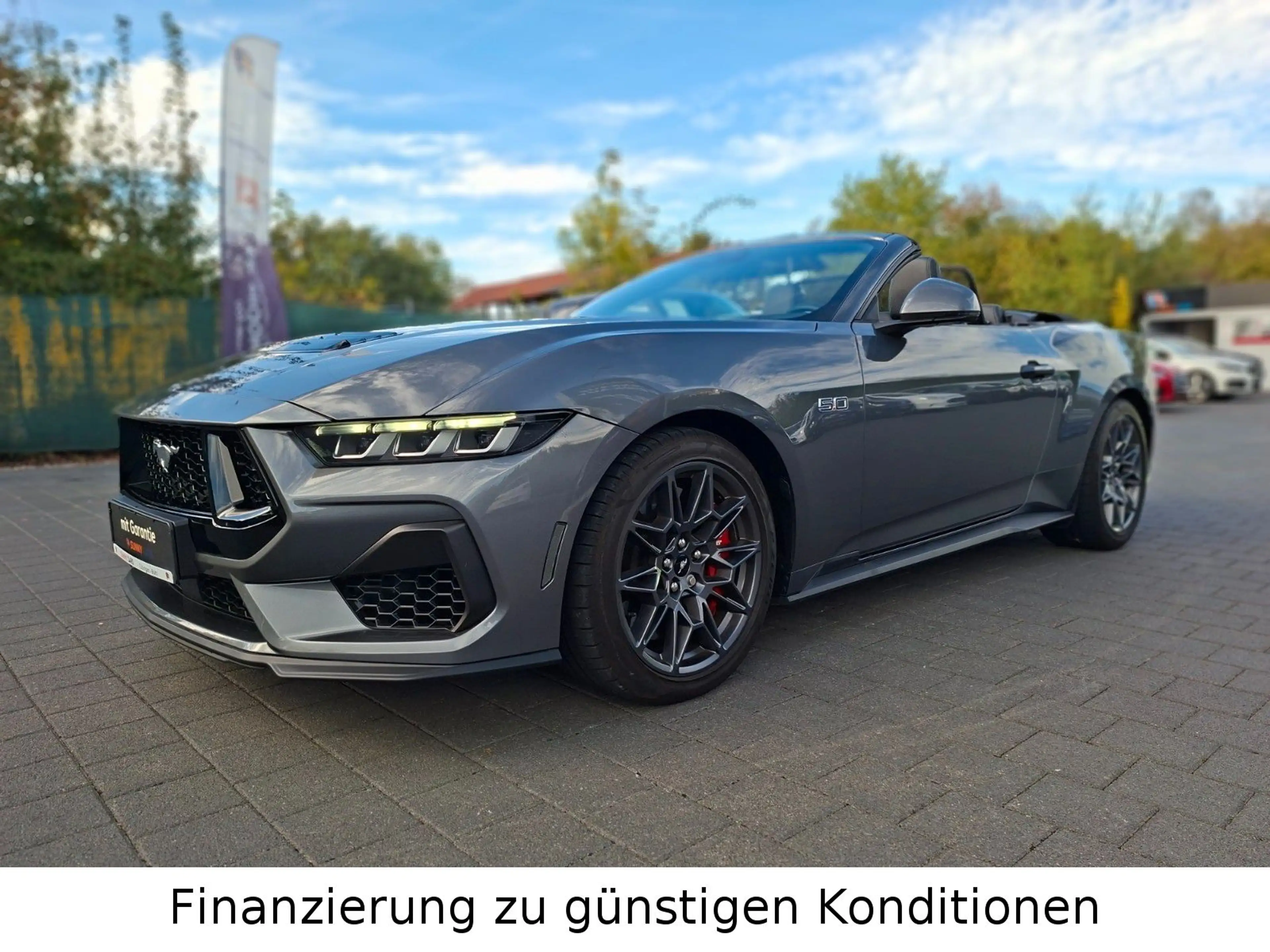 Ford Mustang Convertible 5.0 Ti-VCT V8 328 kW GT — photo 2