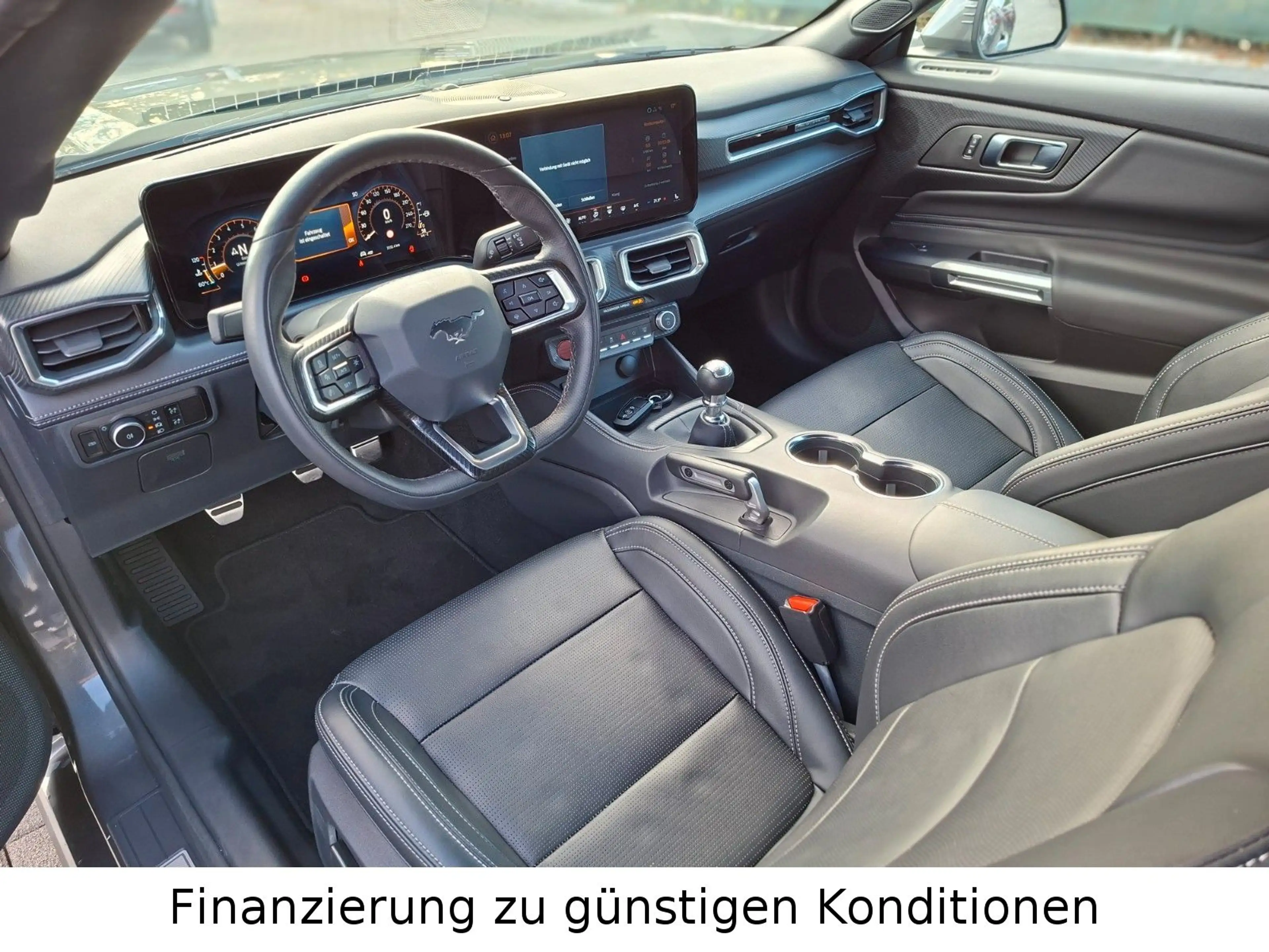 Ford Mustang Convertible 5.0 Ti-VCT V8 328 kW GT — photo 15