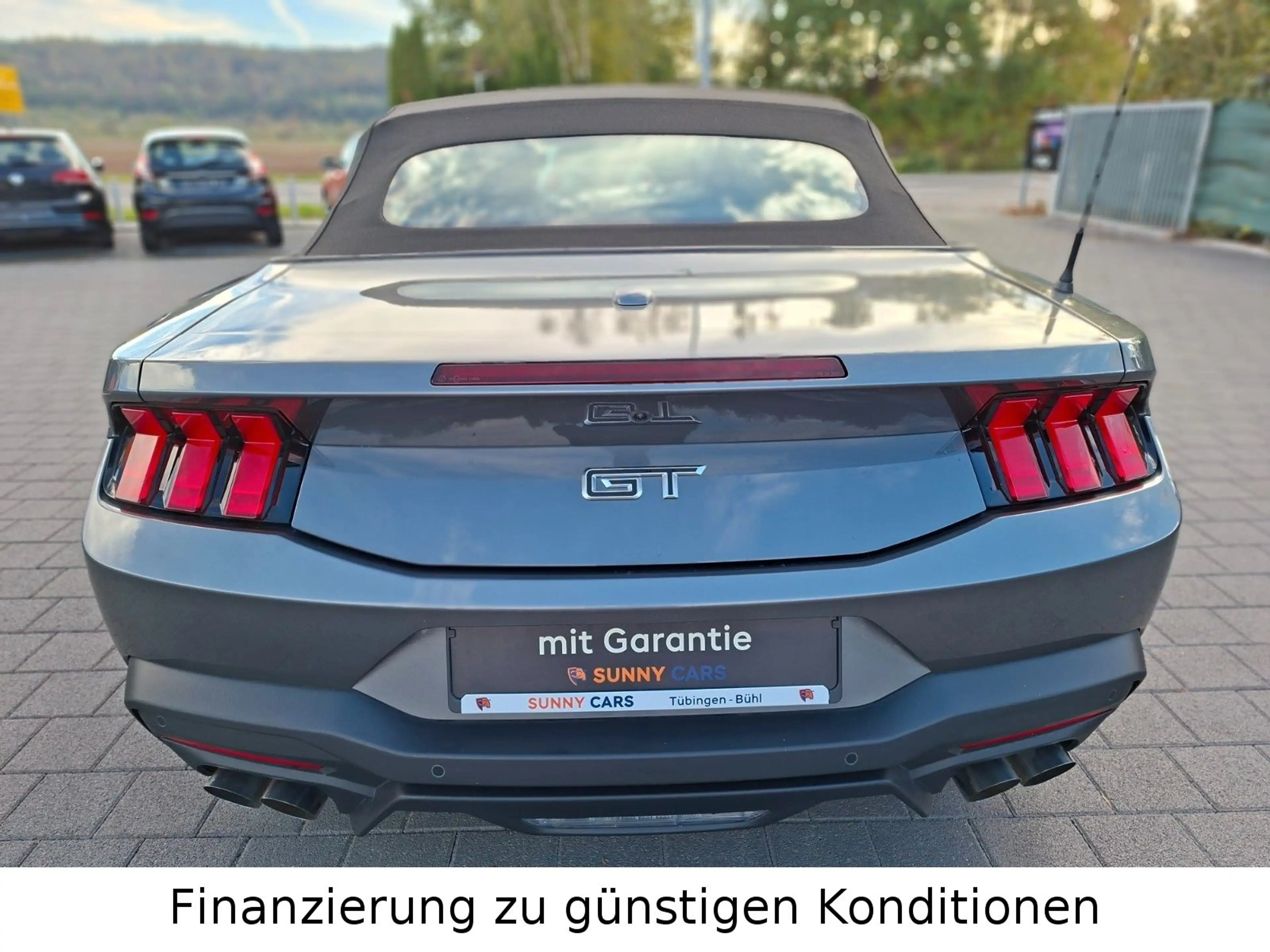 Ford Mustang Convertible 5.0 Ti-VCT V8 328 kW GT — photo 10