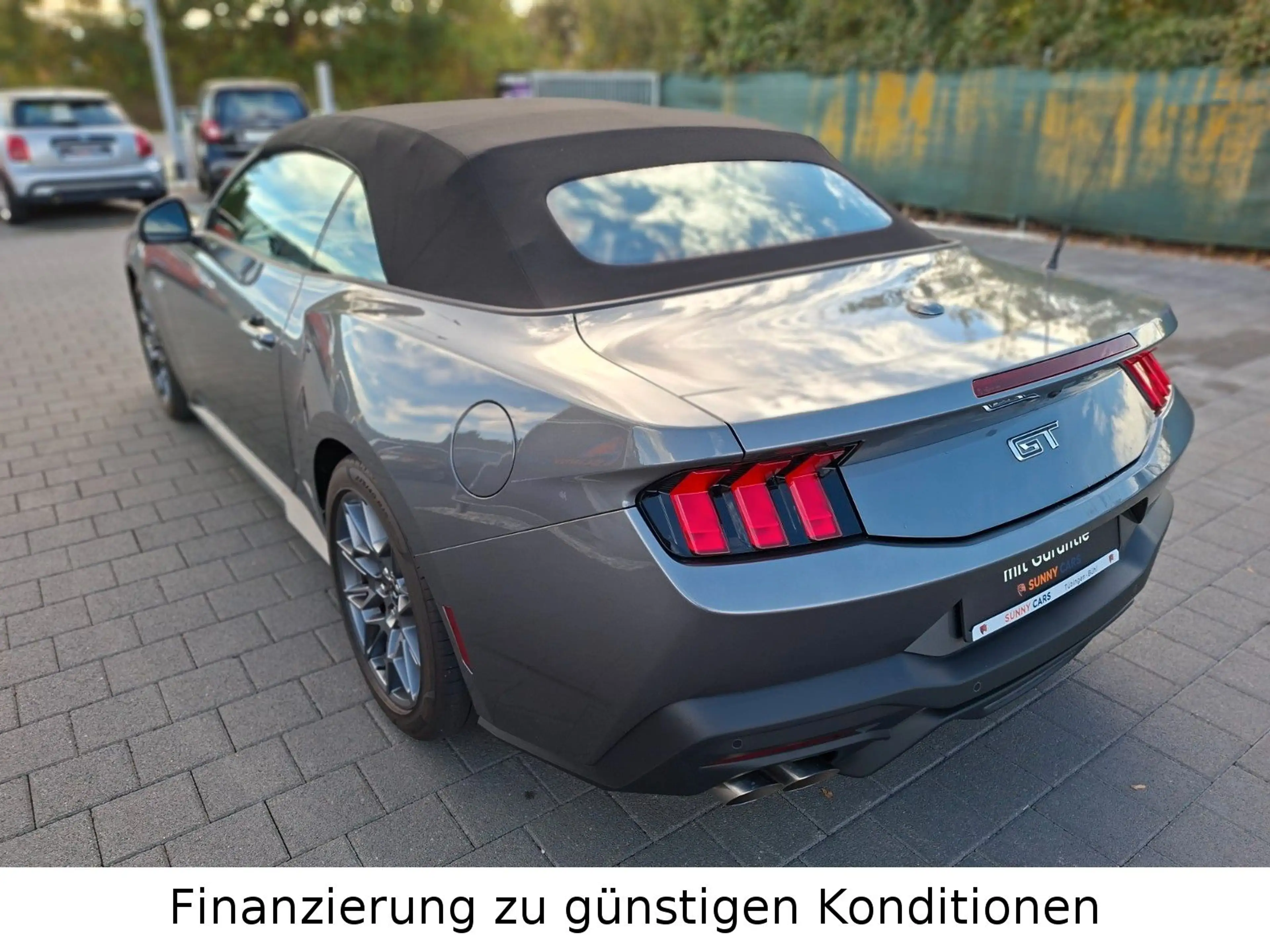 Ford Mustang Convertible 5.0 Ti-VCT V8 328 kW GT — photo 11