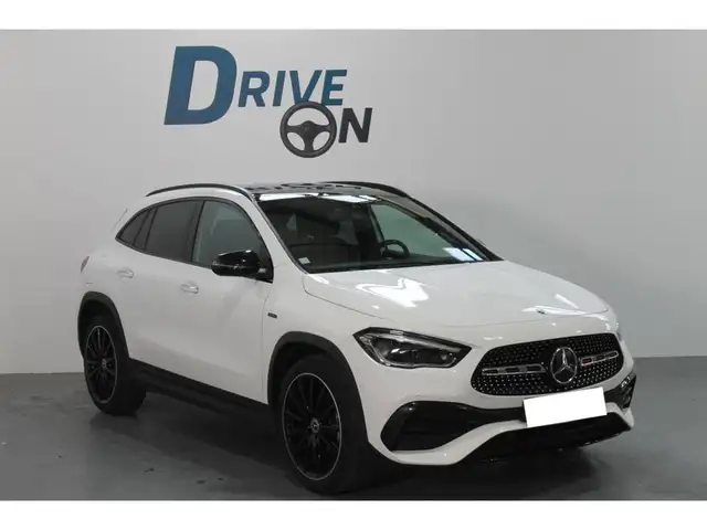 Mercedes-Benz GLA 250 CLASSE 250 e + Hybrid EQ Power - BV 8G-DCT - BM H247 AMG Line PHASE 1