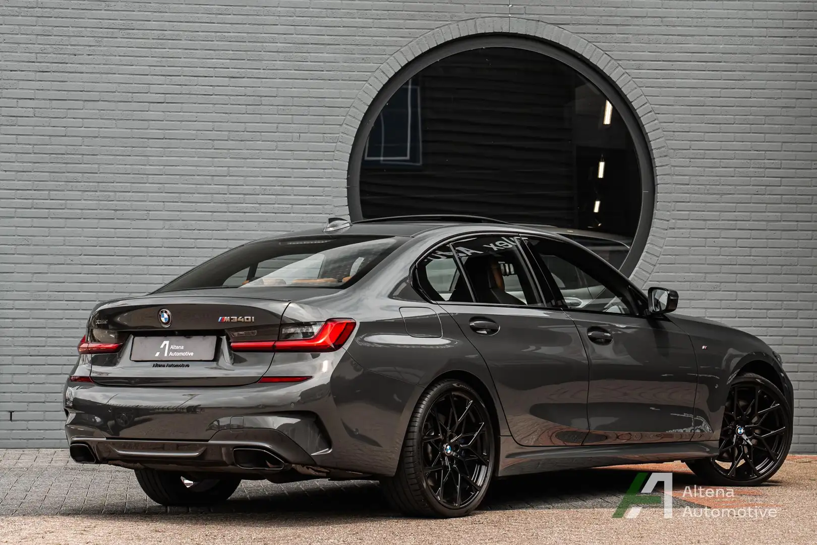 BMW 340 3-serie M340i xDrive High Executive 20 inch, schui Grijs - 2