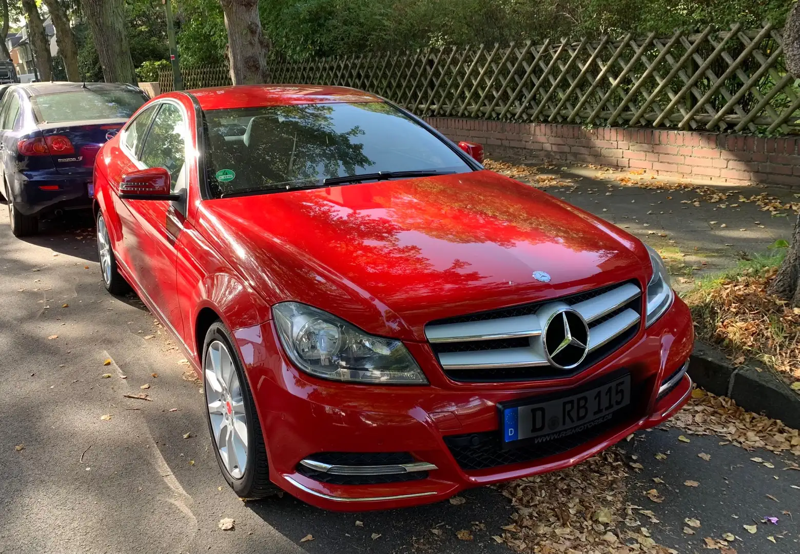 Mercedes-Benz C 180 Coupe (BlueEFFICIENCY) 7G-TRONIC Rot - 1