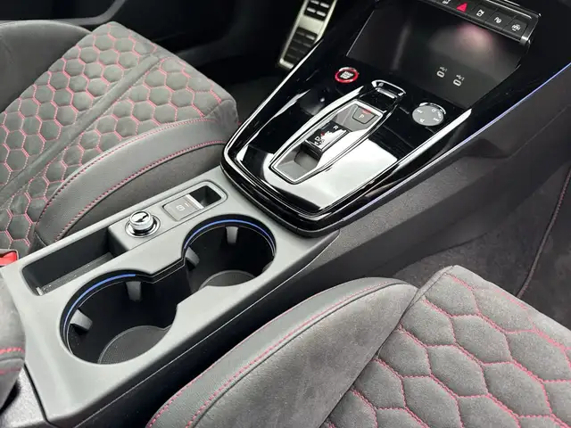 Audi RS3 view 21
