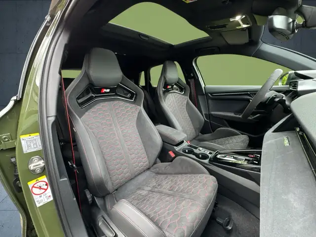 Audi RS3 view 17