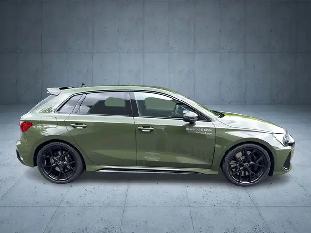 Audi RS3 view 6
