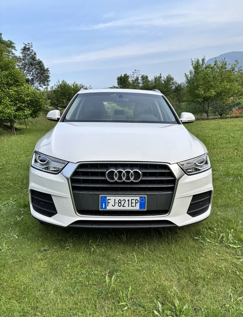 Audi Q3 2.0 tdi Business 120cv Bianco - 2