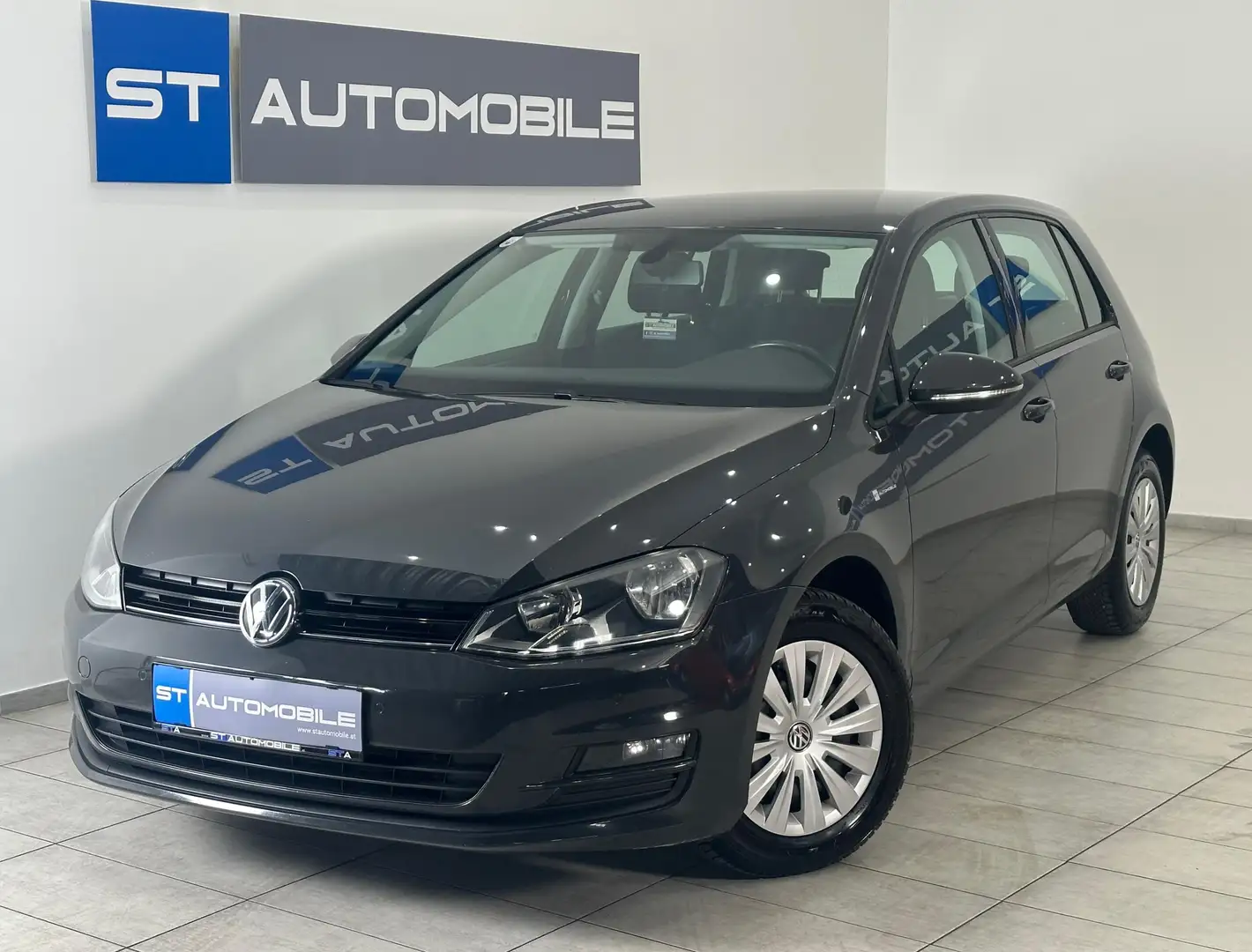 Volkswagen Golf Trendline BMT // 1.BESITZ // EINPARKHILFE // Grau - 1