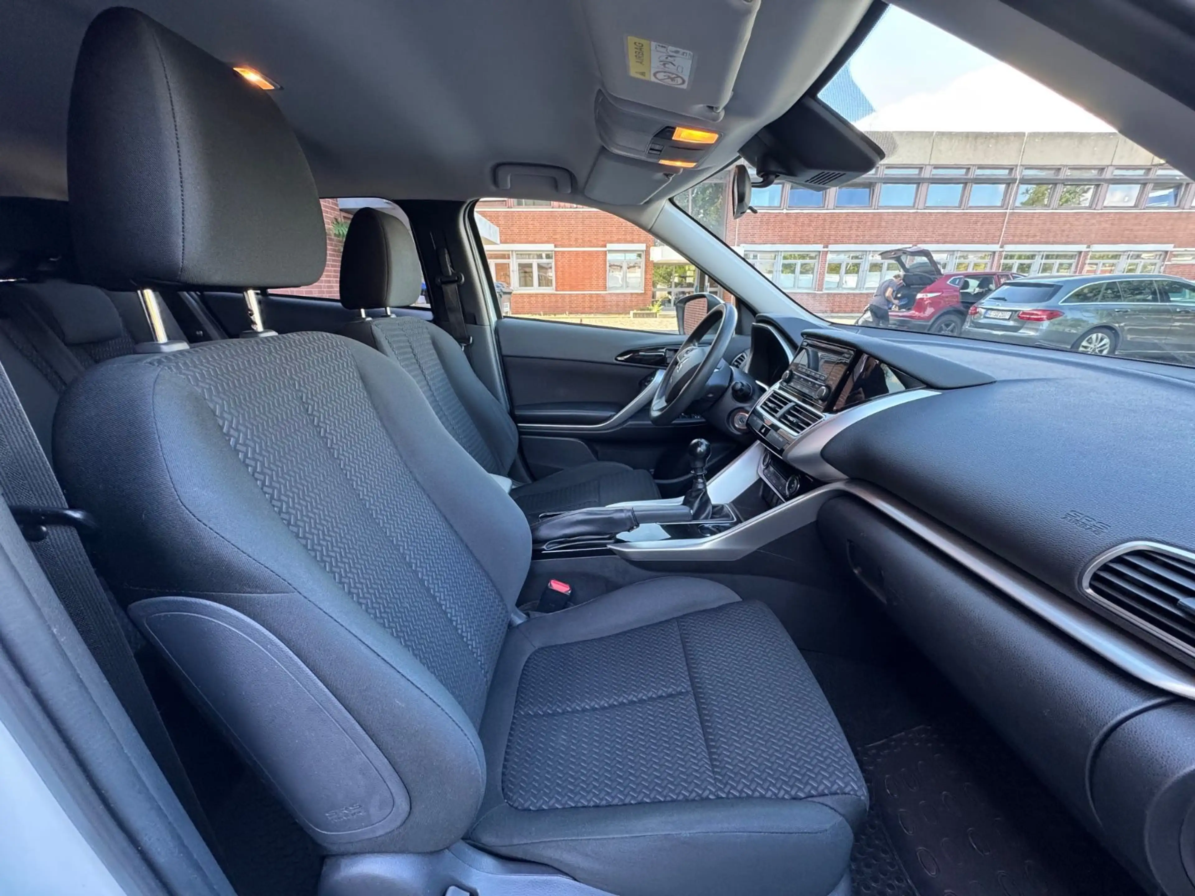 Mitsubishi Eclipse Cross Basis 2WD START/STOP*TEMPO*KLIMAUT — photo 12