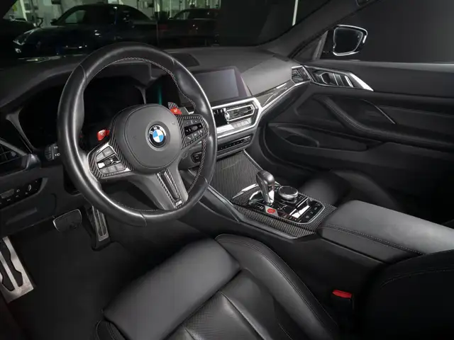 BMW M4 view 11