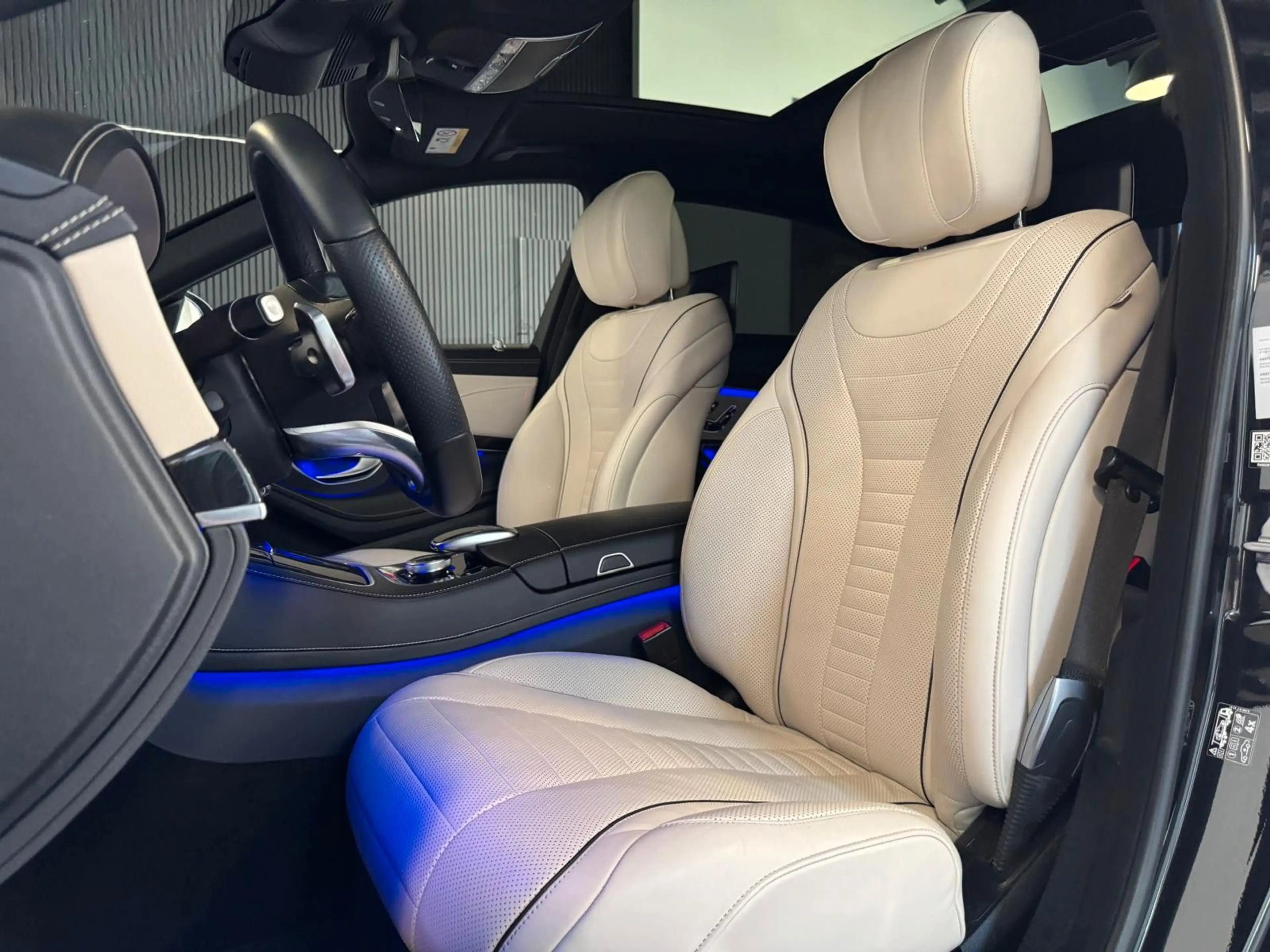 Mercedes-Benz S 500 L AMG-Paket+Chauffeur/Pano+Head-Up+Fond — photo 14