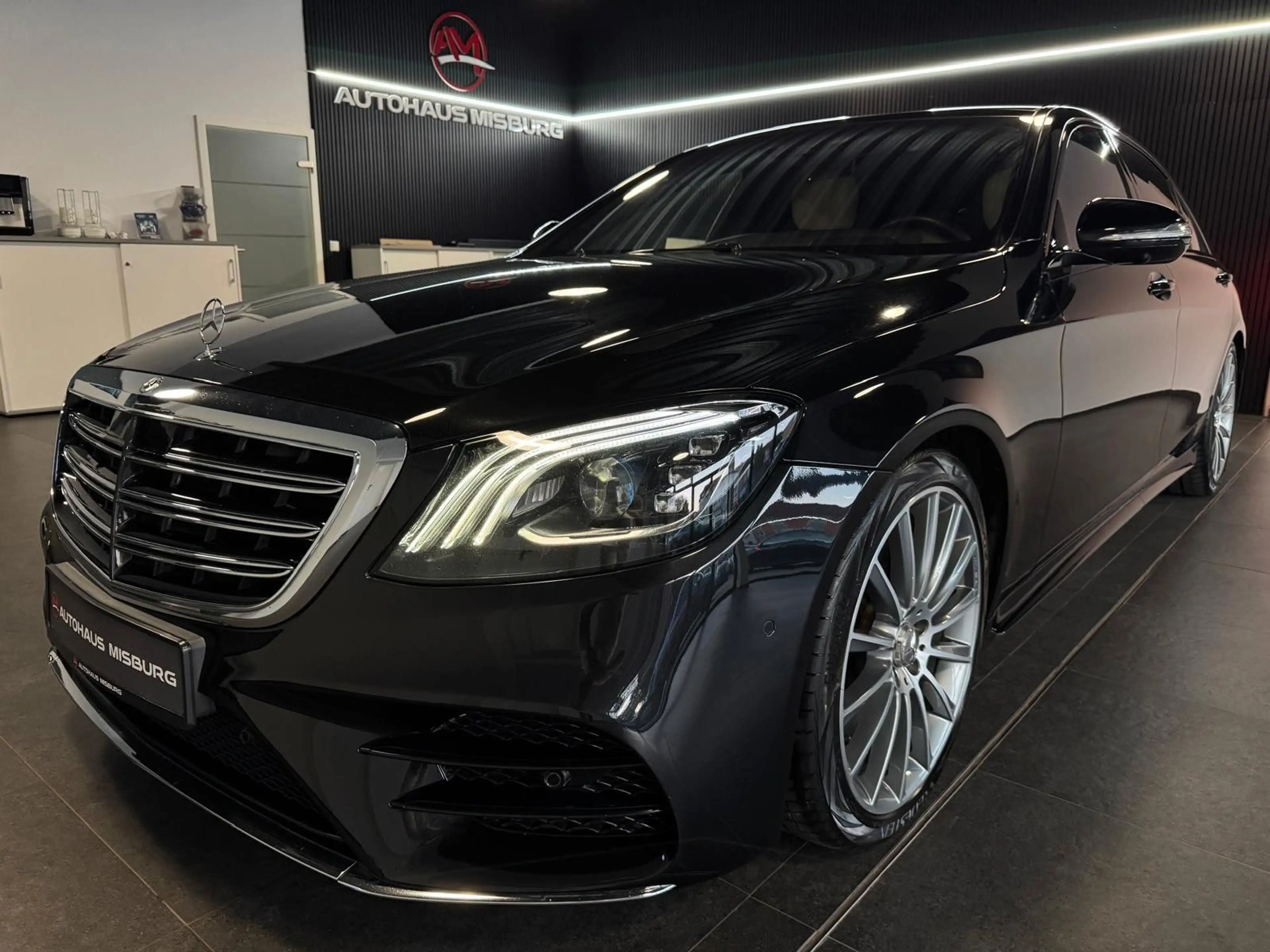 Mercedes-Benz S 500 L AMG-Paket+Chauffeur/Pano+Head-Up+Fond