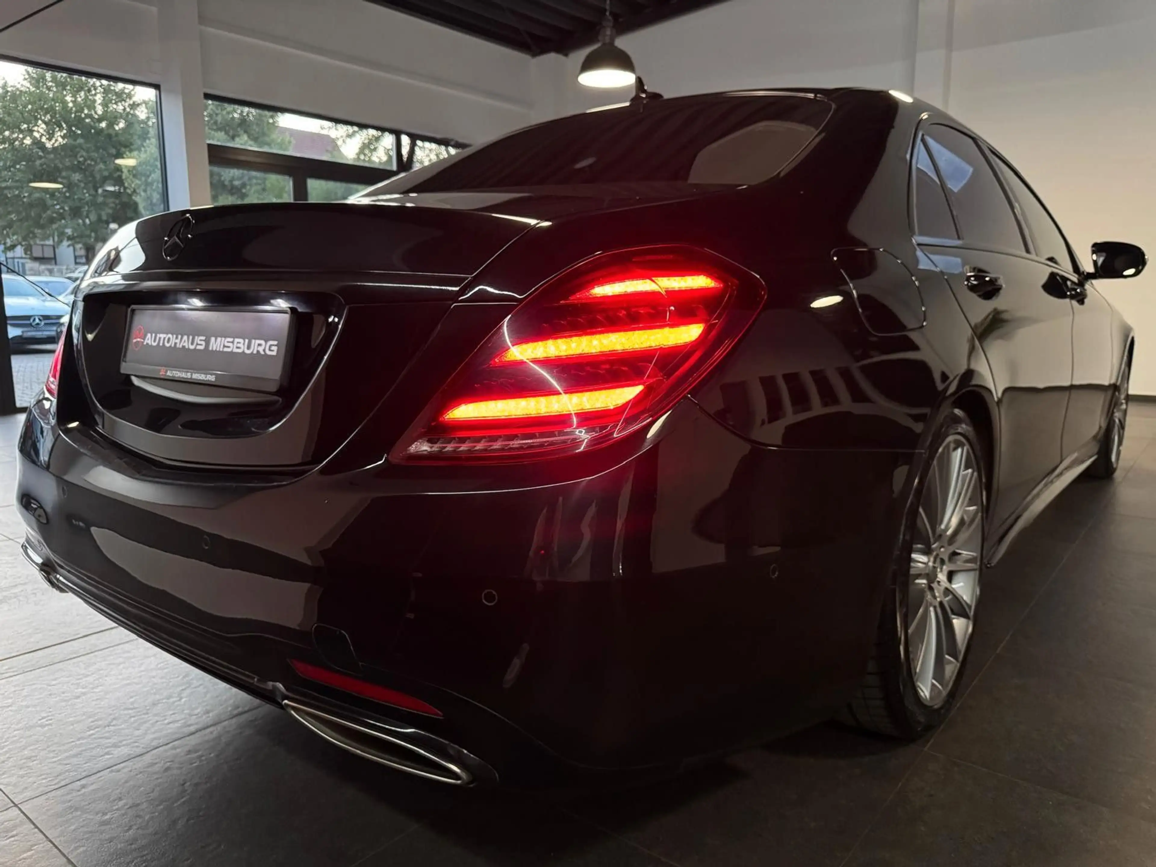 Mercedes-Benz S 500 L AMG-Paket+Chauffeur/Pano+Head-Up+Fond — photo 5