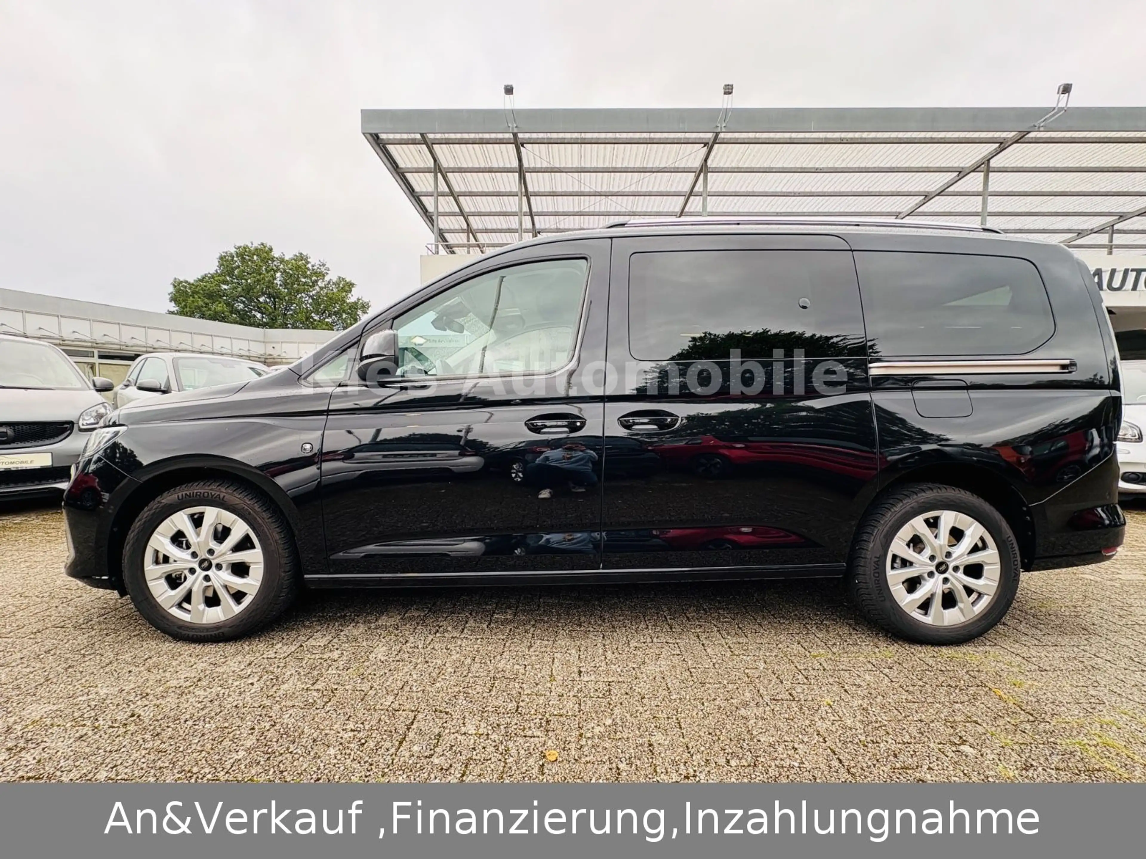 Ford Grand Tourneo Connect Titanium LEDER/NAVI/7SITZE — photo 7