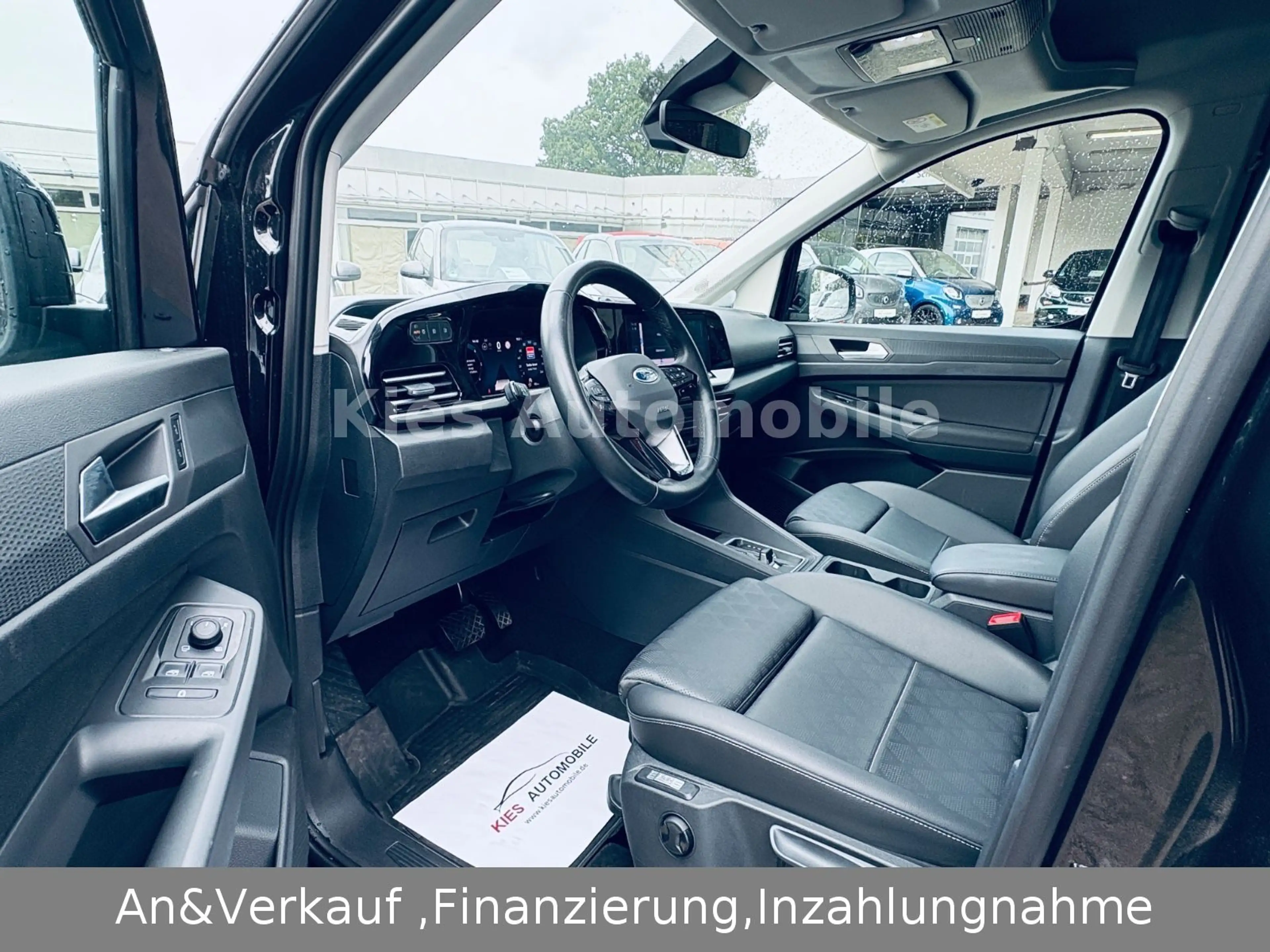 Ford Grand Tourneo Connect Titanium LEDER/NAVI/7SITZE — photo 12