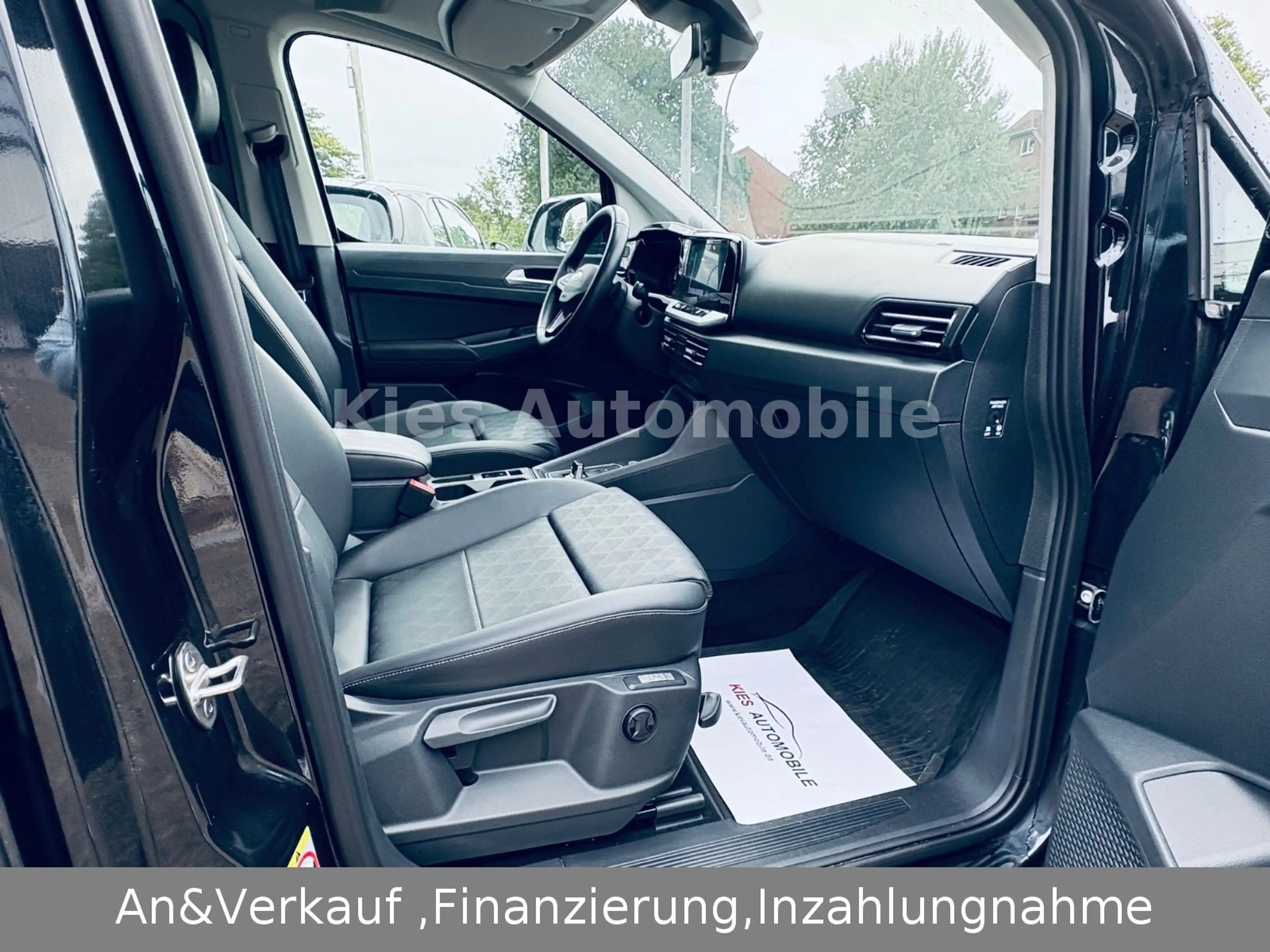 Ford Grand Tourneo Connect Titanium LEDER/NAVI/7SITZE — photo 15