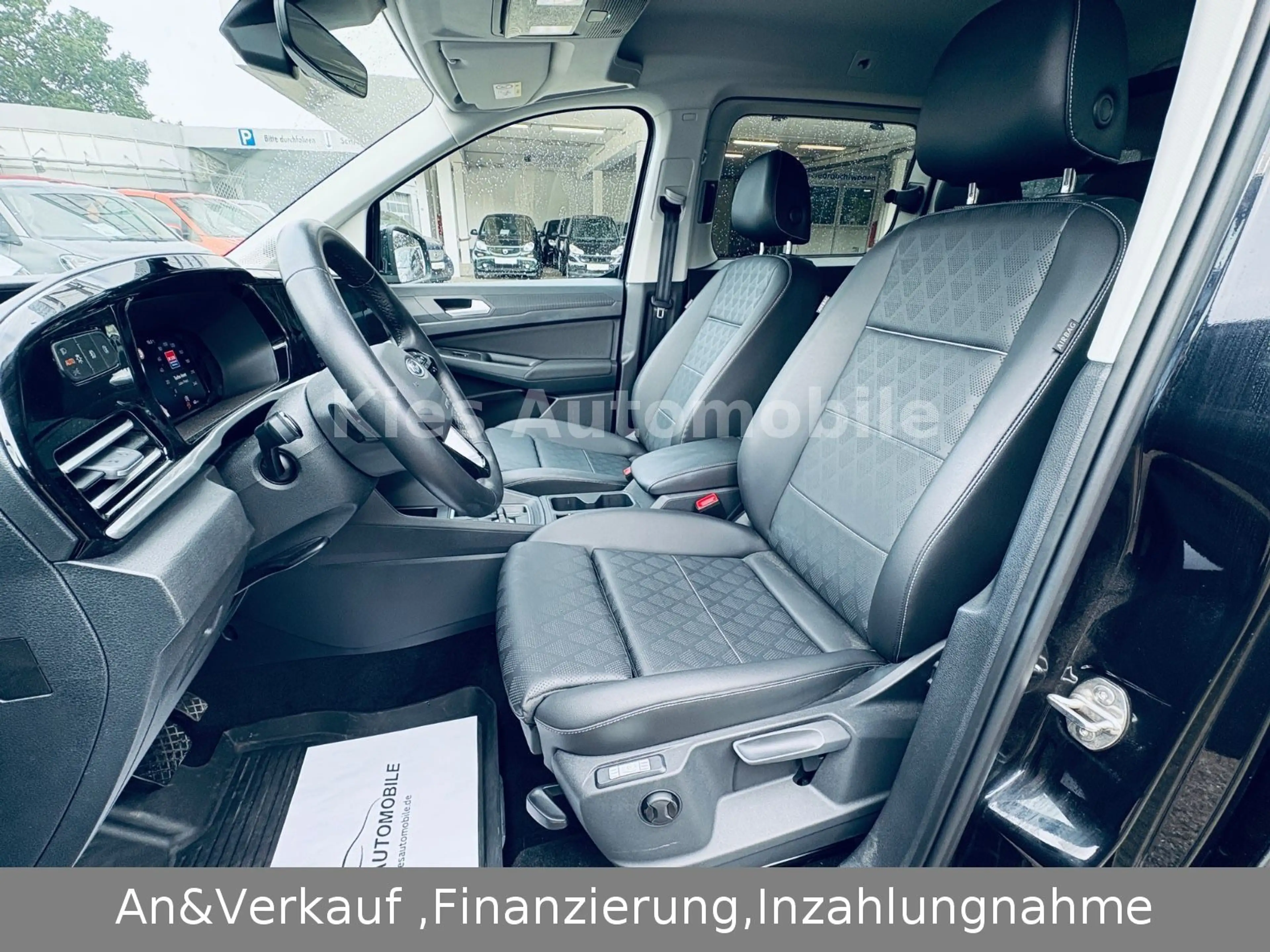 Ford Grand Tourneo Connect Titanium LEDER/NAVI/7SITZE — photo 13