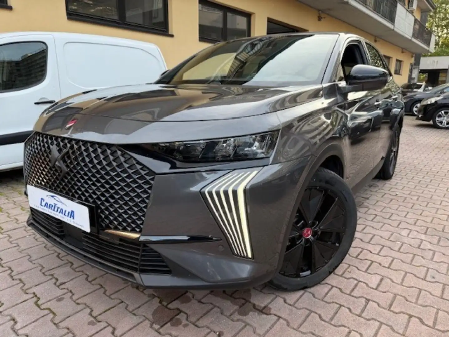 DS Automobiles DS 7 Crossback E-Tense Performance Line Grigio - 2