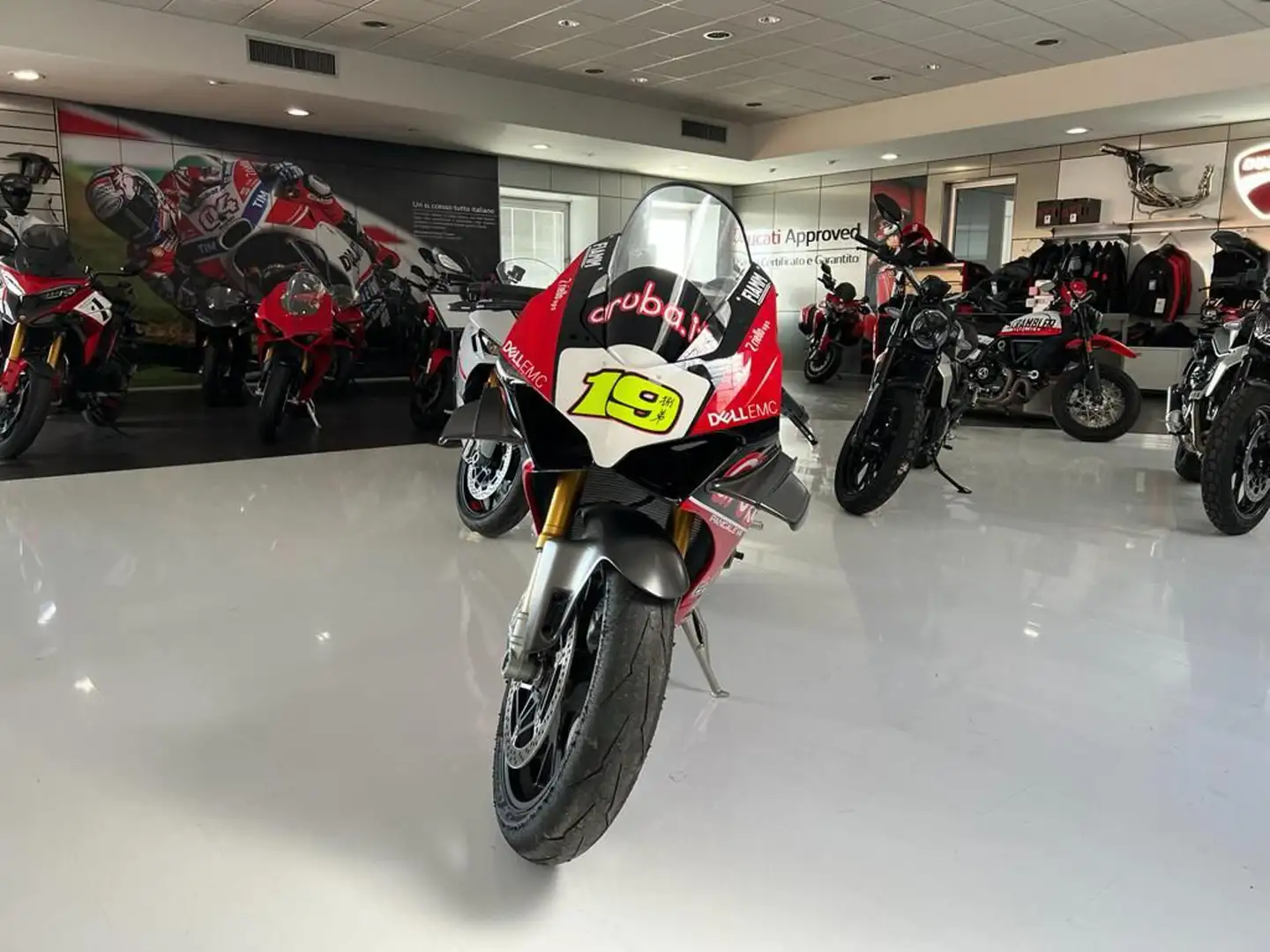 Ducati Panigale V4 R MY2019 Rosso - 2