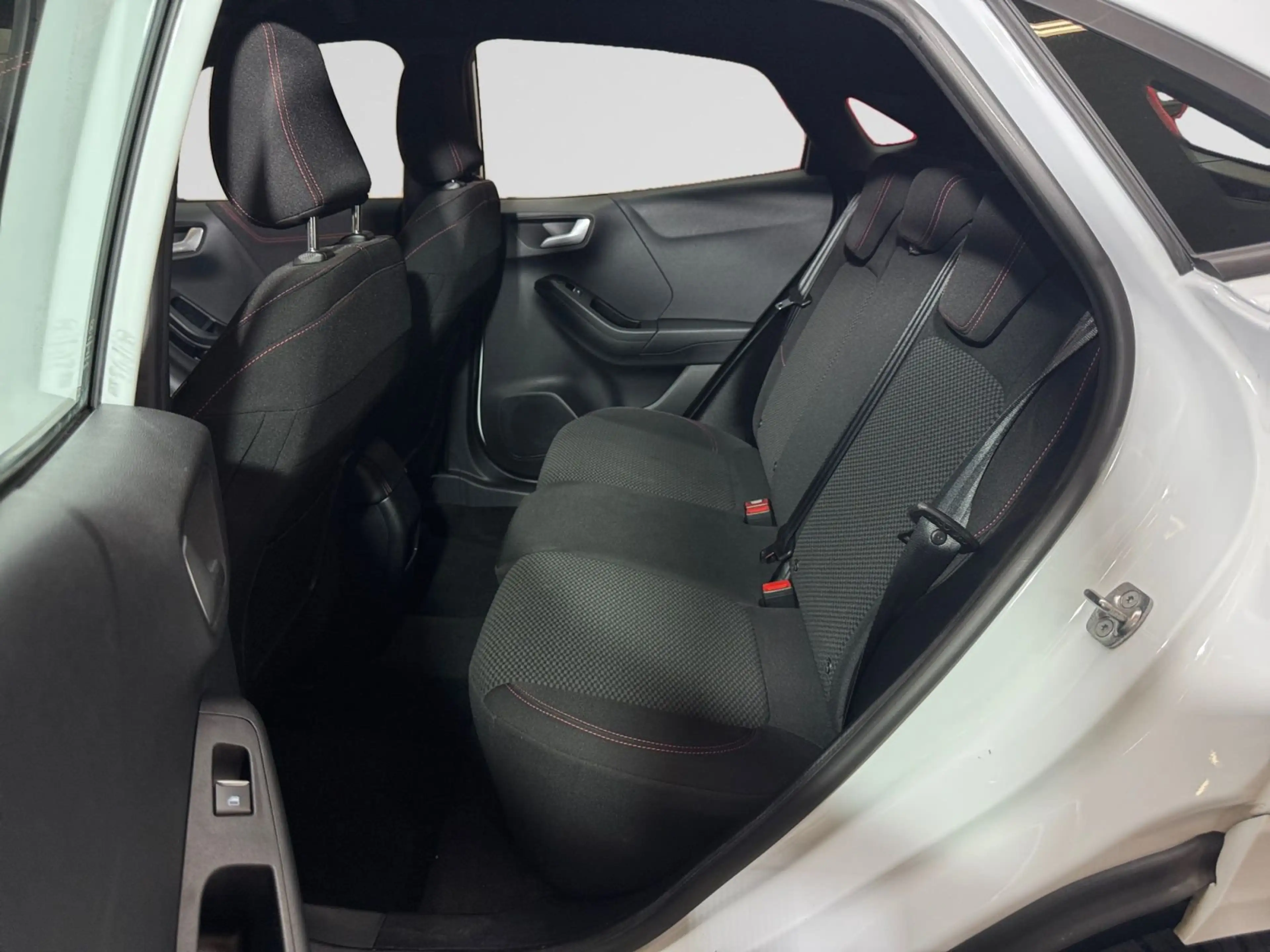 Ford Puma ST-Line 1.0i EcoBoost 125cv mHEV — photo 5