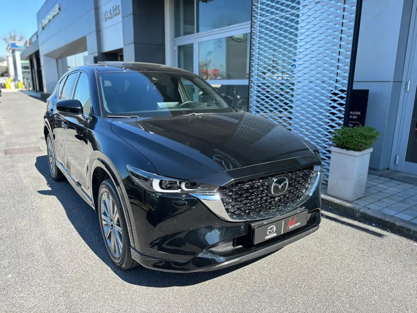 Mazda CX-5 2.2L Skyactiv-D 184CV AWD Signature Zwart - 1