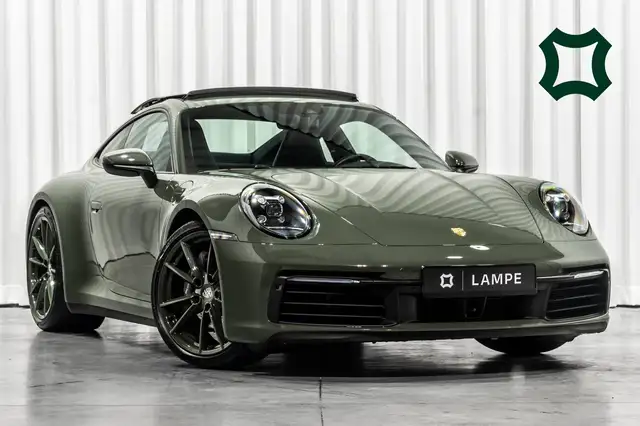 Porsche 992 .1 Carrera 2 Coupé PTS Black Olive Green Schuifdak