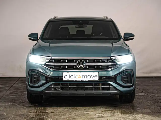 Volkswagen T-Roc view 3