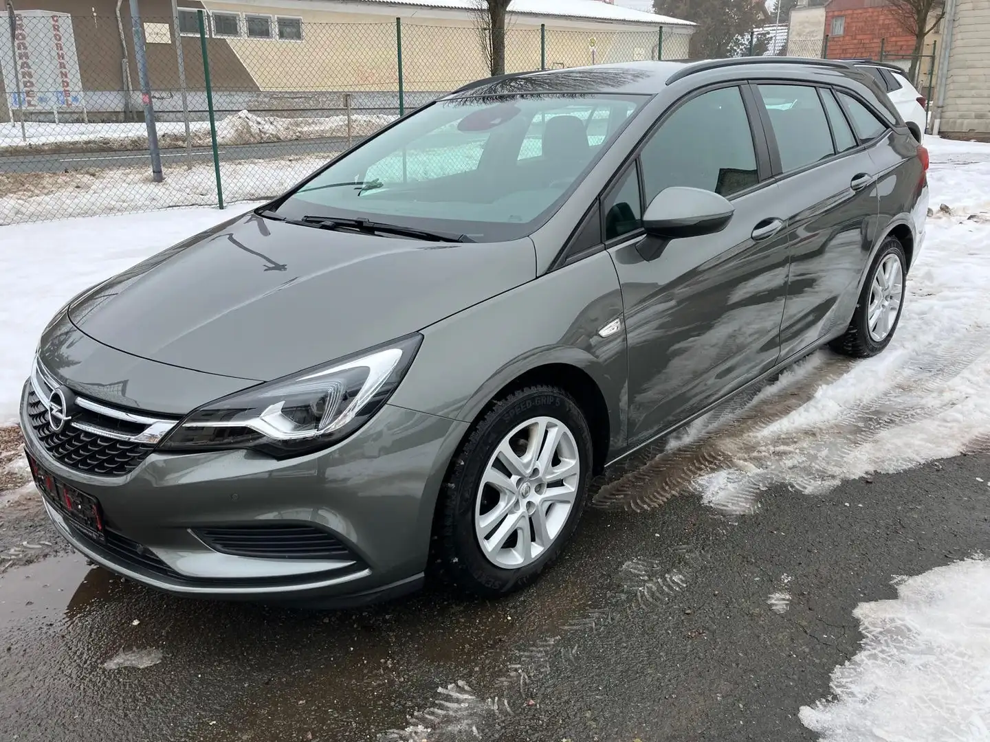 Opel Astra K Sports Tourer Edition Navi LED Grau - 1