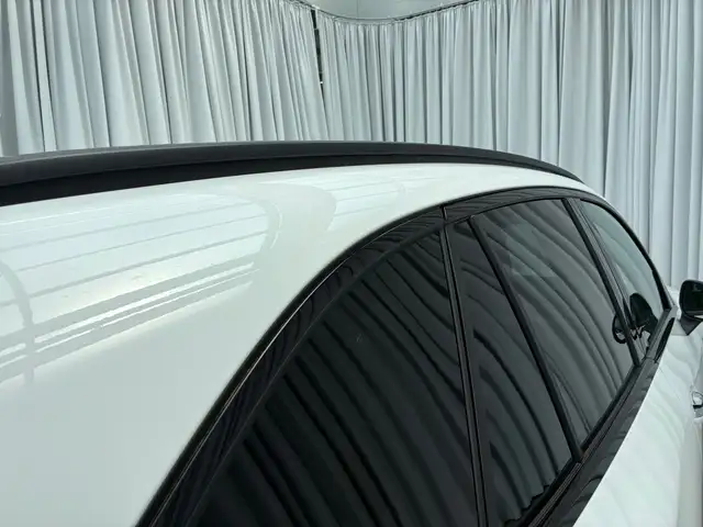 Mercedes-Benz GLC 300 de 4MATIC Hybrid Österreich-Edition Ansicht 24