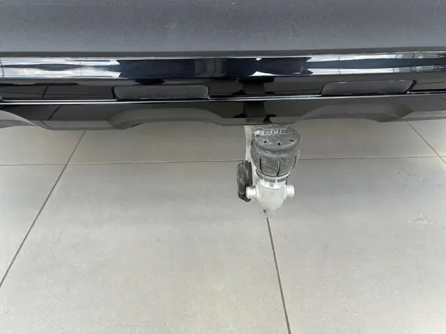 Mercedes-Benz GLC 300 de 4MATIC Hybrid Österreich-Edition Ansicht 11