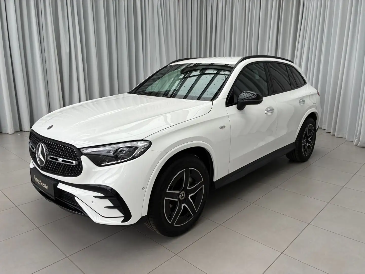 Mercedes-Benz GLC 300 de 4MATIC Hybrid 360, AHK schwenkbar Weiß - 2