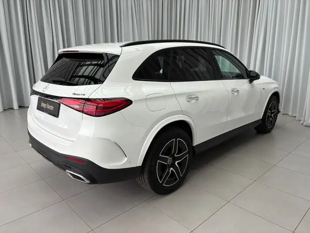 Mercedes-Benz GLC 300 de 4MATIC Hybrid Österreich-Edition Ansicht 5