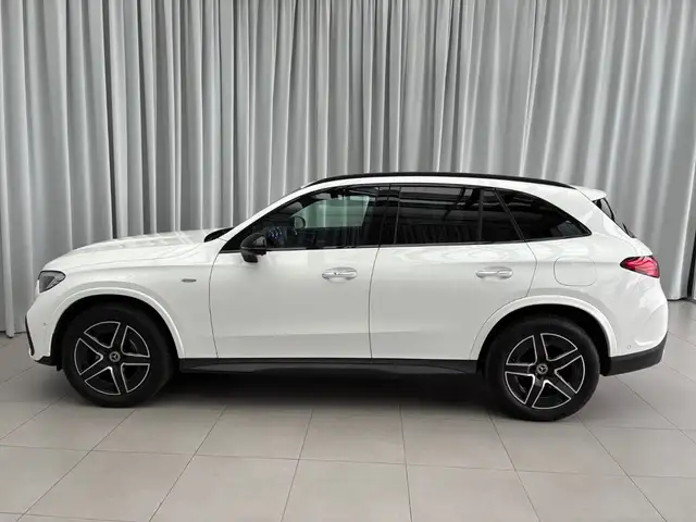 Mercedes-Benz GLC 300 de 4MATIC Hybrid Österreich-Edition Ansicht 7