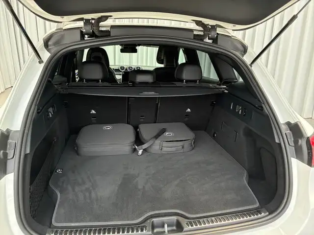 Mercedes-Benz GLC 300 de 4MATIC Hybrid Österreich-Edition Ansicht 10